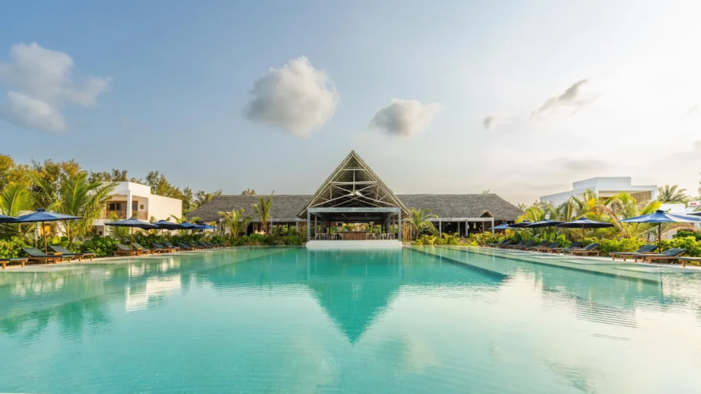 legendary-zanzibar-beach-resort-pool-bar-1920x1080